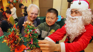 Der geschäftige Weihnachtsmann in China