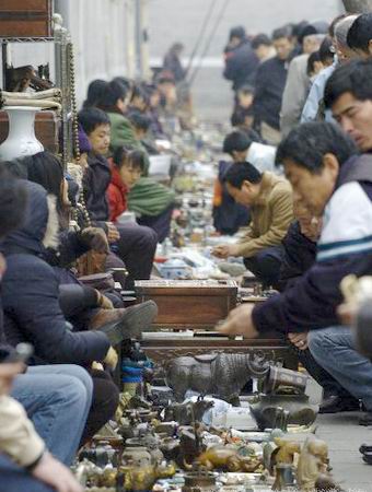 Schatztruhe: Sammler erwerben ihre Stücke in Panjiayuan, dem großen Beijinger Flohmarkt